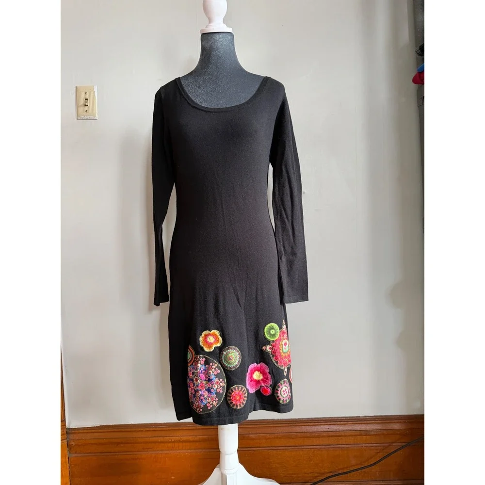 Desigual Black Long Sleeve Dress Floral Embroidery Applique Scoop Neck Y2K‎ midi